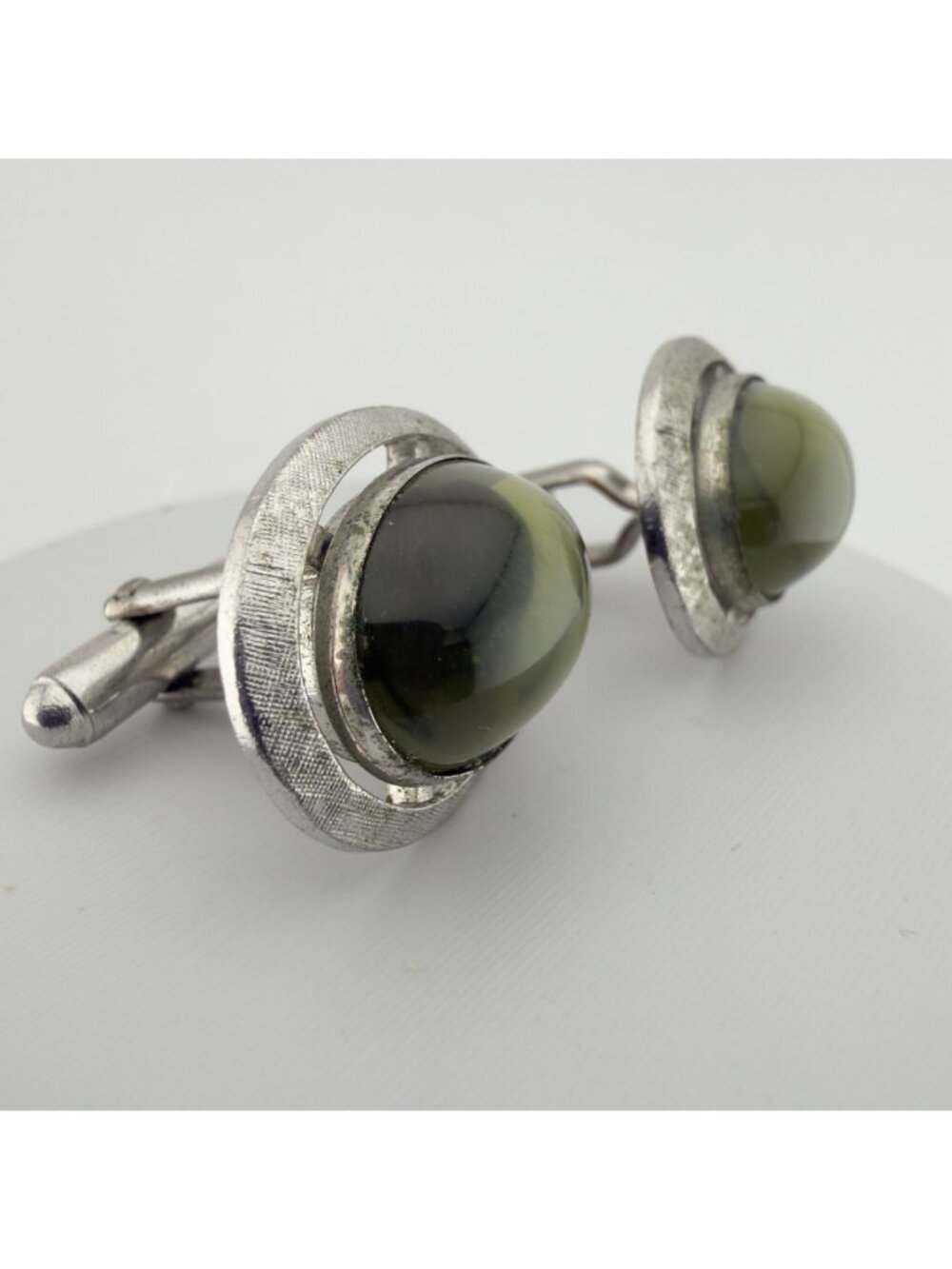 Vintage Green Domed Cabochon Cuff Links Silver Tone Mid Century - Picture 2 of 6